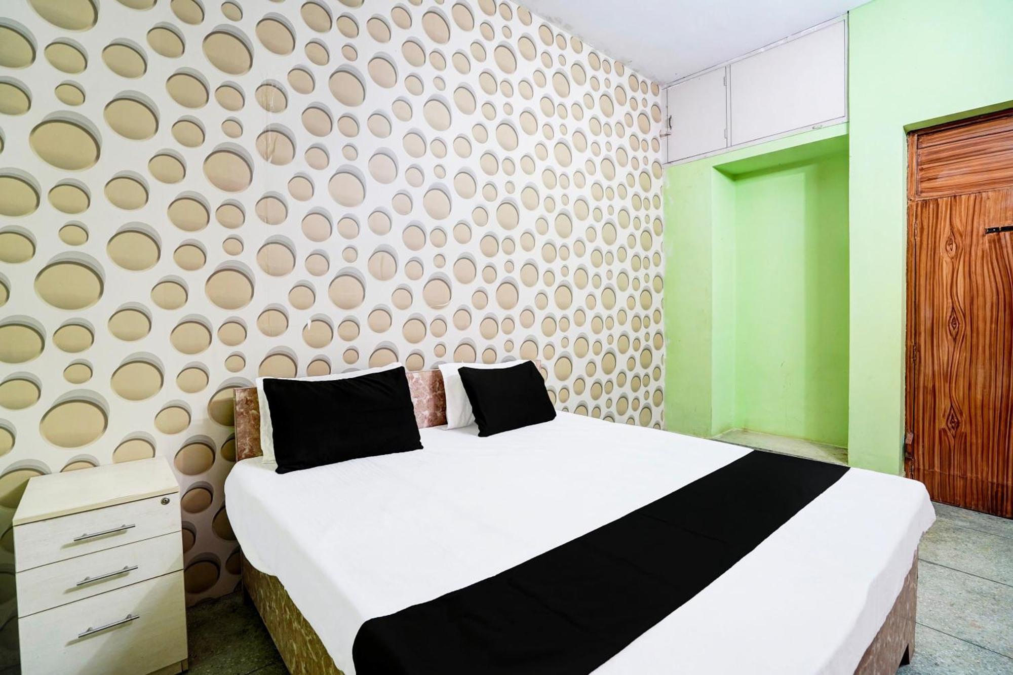 פאטנה Hotel O Pearl Banquet Hall מראה חיצוני תמונה